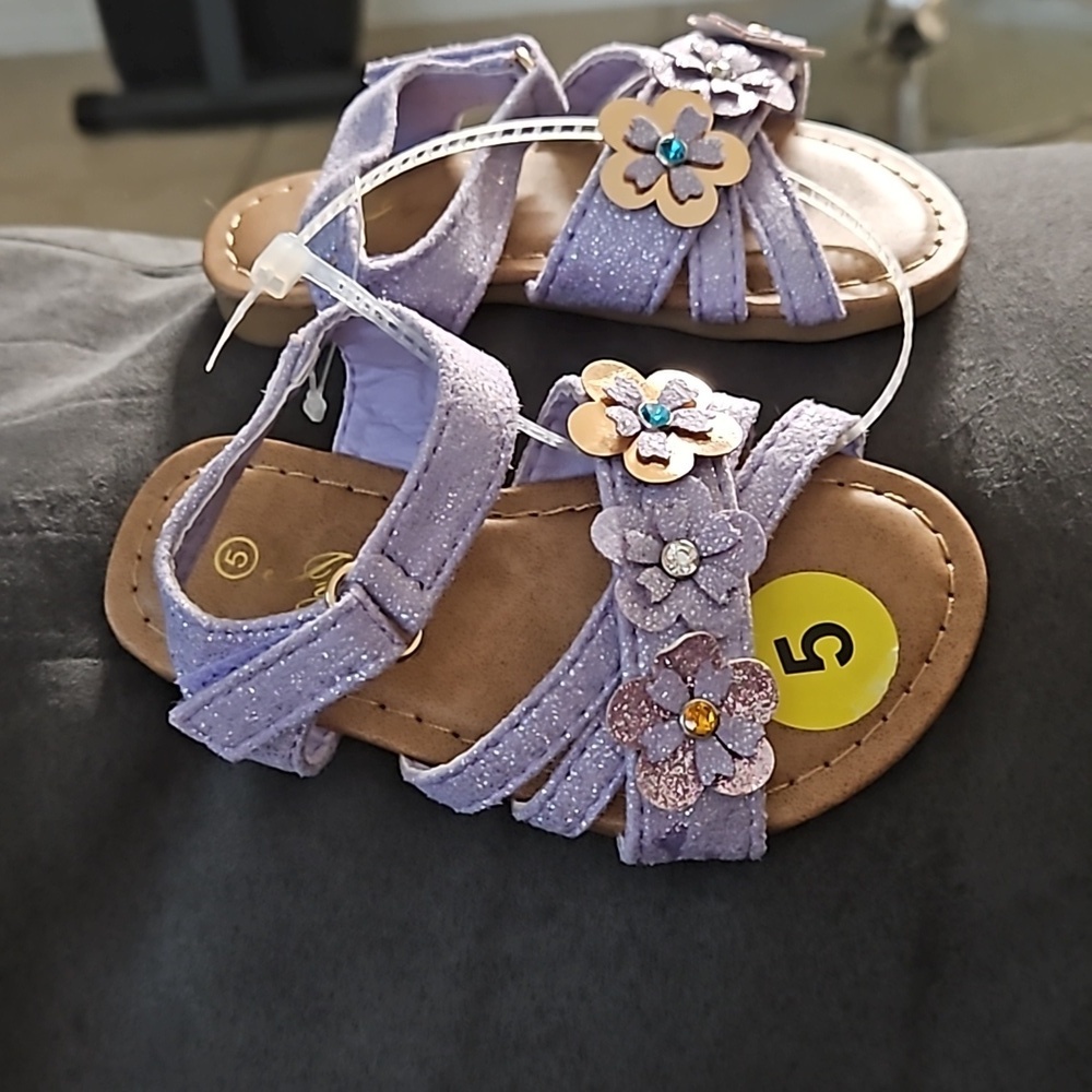 Jynx Infant Girls Lilac Glitter Open-Toe Adjustable Velcro Floral Sandals Size 5 - Picture 4 of 7
